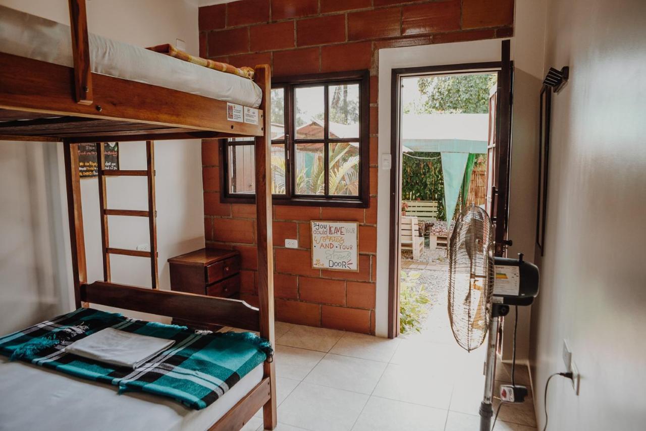 Esperanto Bed & Breakfast Surf Hostel Montanita Luaran gambar
