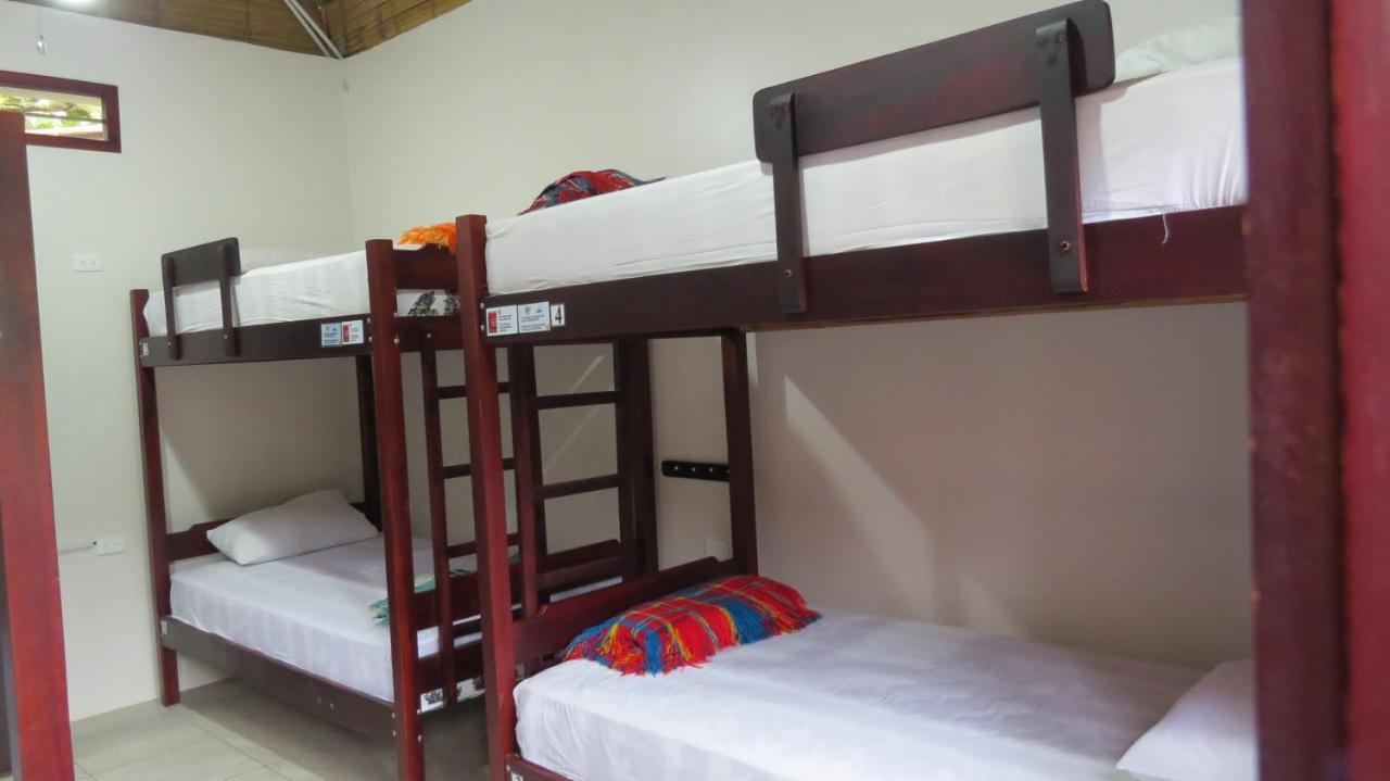 Esperanto Bed & Breakfast Surf Hostel Montanita Luaran gambar