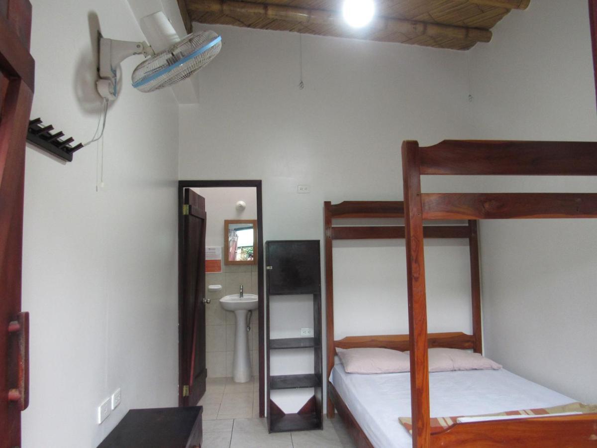 Esperanto Bed & Breakfast Surf Hostel Montanita Luaran gambar