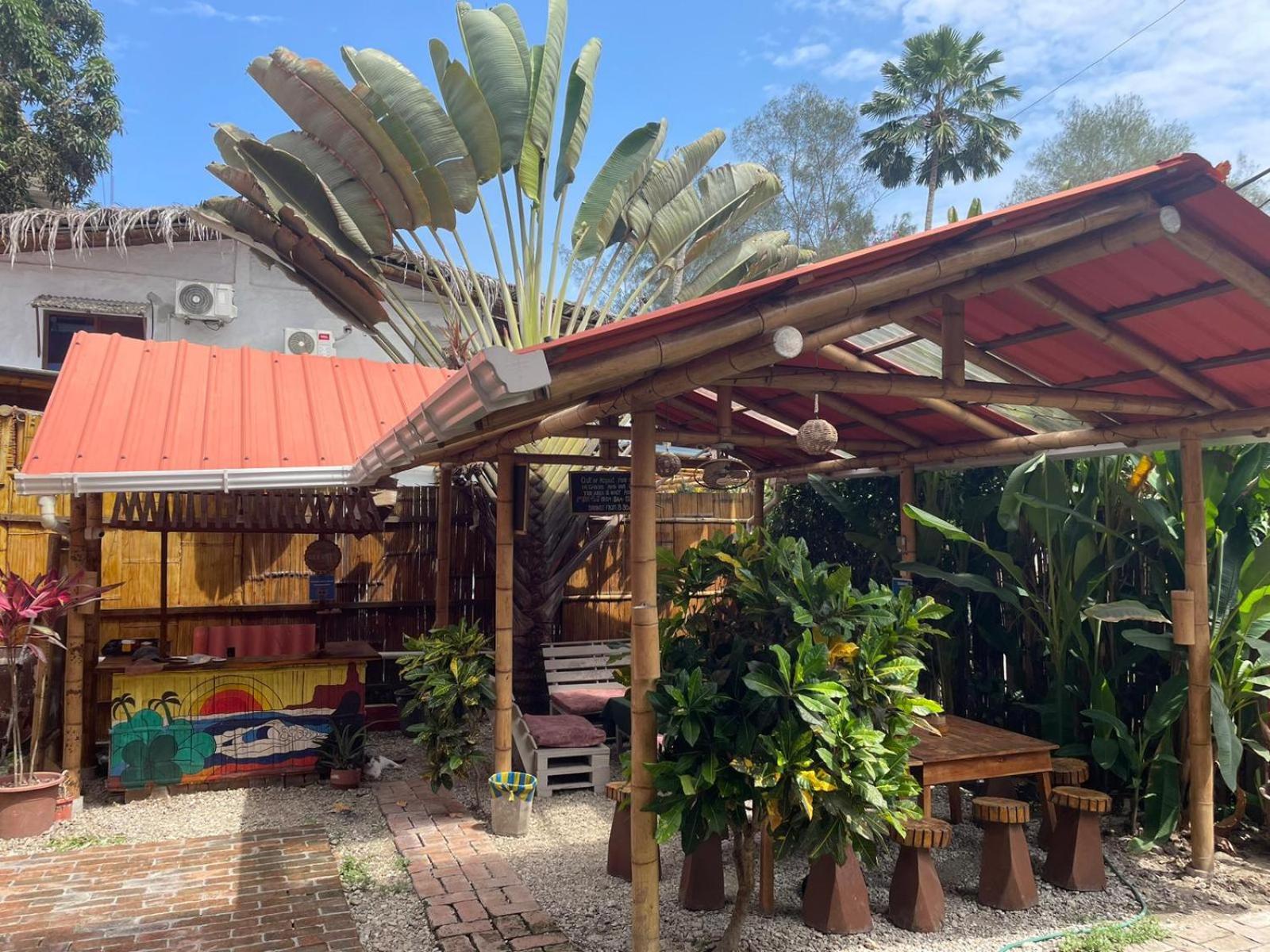 Esperanto Bed & Breakfast Surf Hostel Montanita Luaran gambar